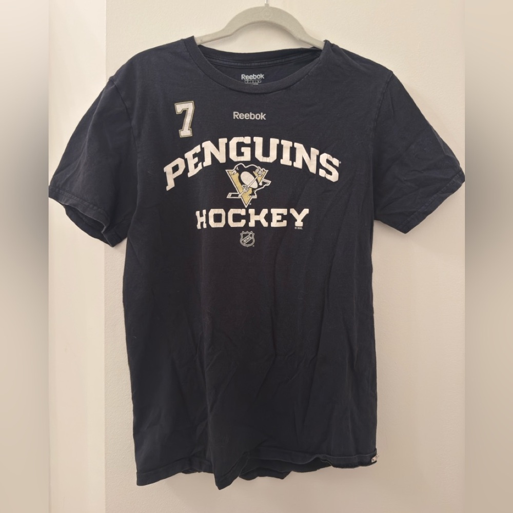 Vintage Pittsburgh Penguins women’s Reebok Black Hockey T-Shirt Martin 7